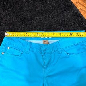 Celebrity Pink turquoise skinny pants